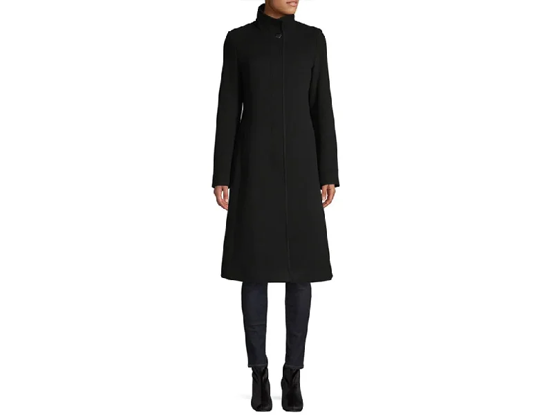 HiSO Wing Collar Cashmere and Wool Coat